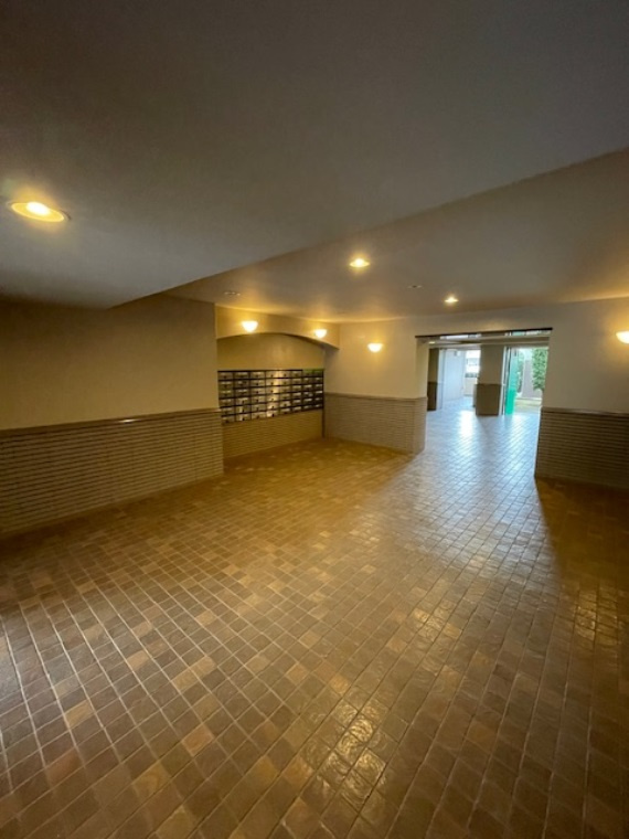 モア・ステージ千葉桜木参番館のロビー