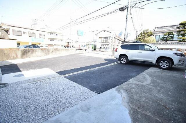 南国市立田　庭付き中古一戸建ての前面道路含む現地写真|前面道路