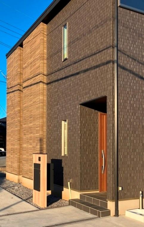 小張戸建のエントランス