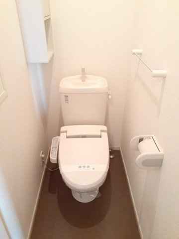 【トイレ】 | メゾン・ド・ラパン | 清潔感のあるトイレです