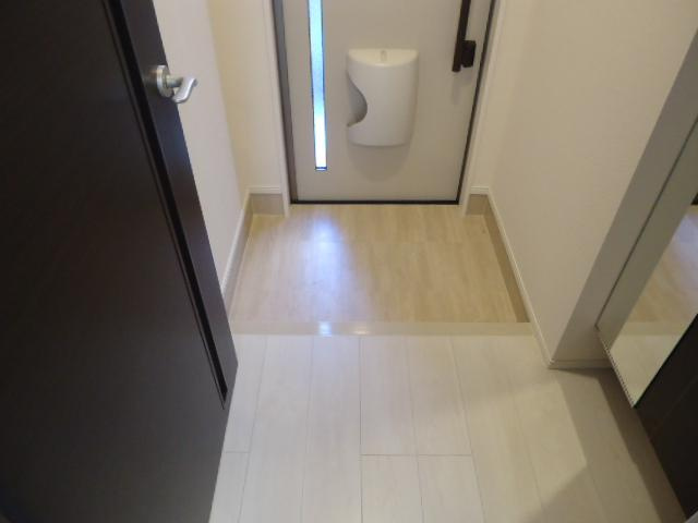 ル・シェヌの玄関|玄関