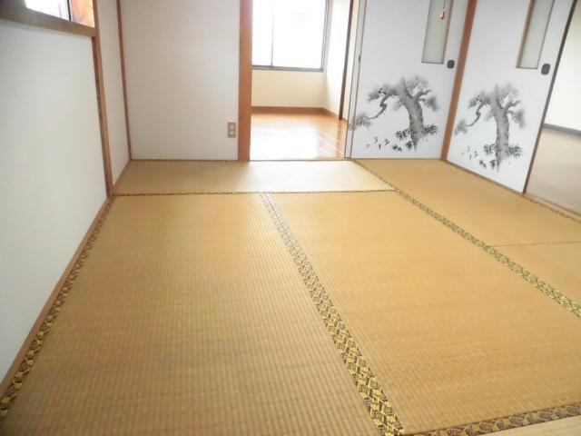西ハイツの和室