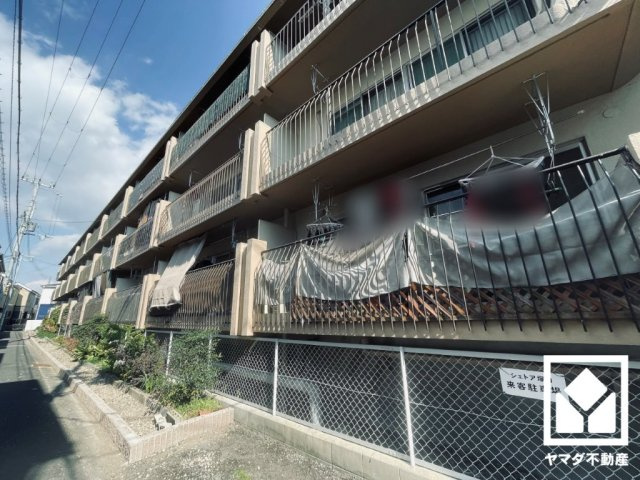 シェトア塚口第一の外観|シンプルで飽きのこない設計が、暮らしに余白をもたらします。