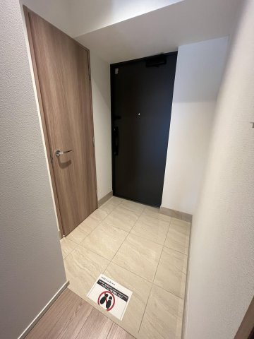 シーズンフラッツ押上フィオーレの玄関