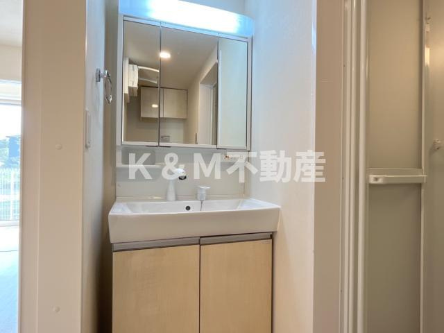 プリオーレおおたかの森の洗面所|忙しい朝には欠かせない洗面所です