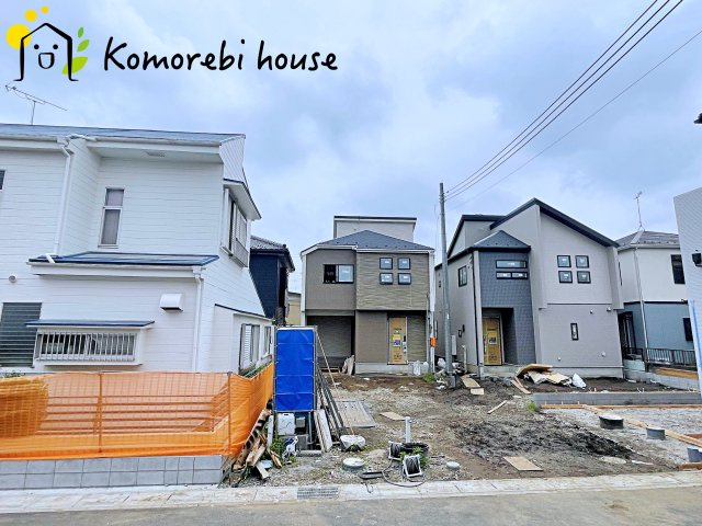 北本市中丸7丁目　新築一戸建て　ブルーミングガーデン　07の前面道路含む現地写真|撮影：'26/07/04