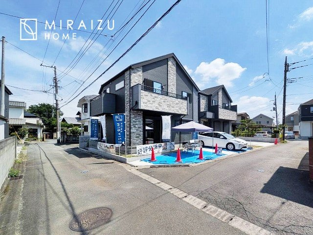 【その他】 | 浴室乾燥機　標準装備です！雨の日でも洗濯物を干すのに助かりますね。暖房や乾燥など選べる4項目のバリエーションも使い勝手が良いですよ！