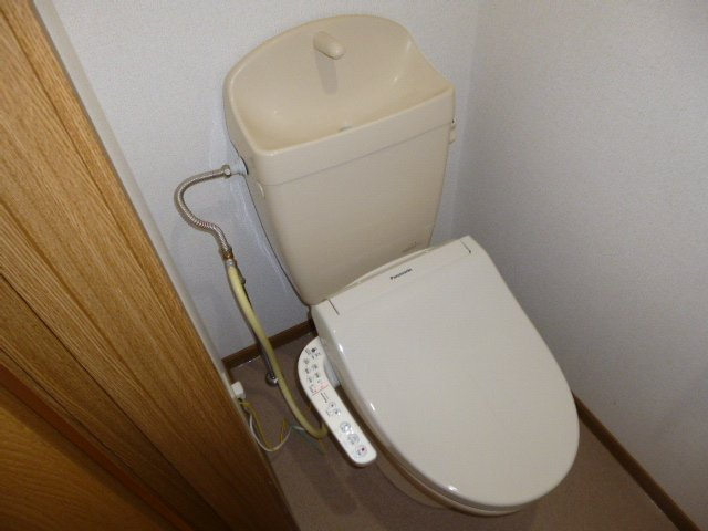 プラティーヌＫ．Ｄのトイレ|シャワー付きトイレ