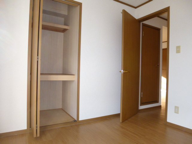 プラティーヌＫ．Ｄの洋室