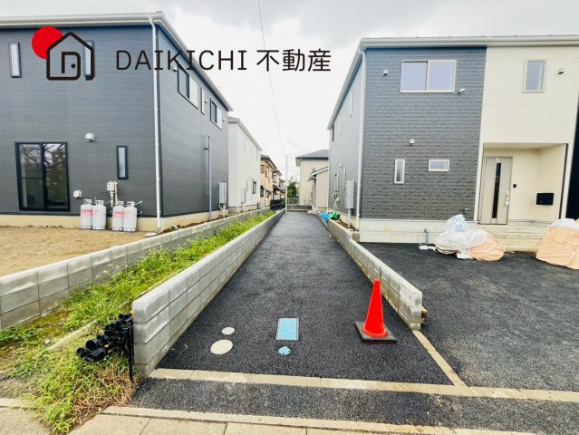 【前面道路含む現地写真】 | 鴻巣市筑波第5 Ⅱ期　CRADLE GARDEN　新築戸建　全3棟　3号棟