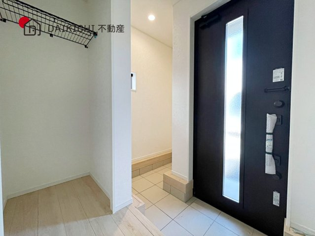 【玄関】 | 鴻巣市筑波第5 Ⅱ期　CRADLE GARDEN　新築戸建　全3棟　3号棟
