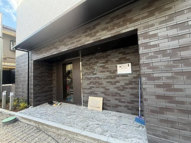 ユリカロゼ五反野Ⅲのエントランス