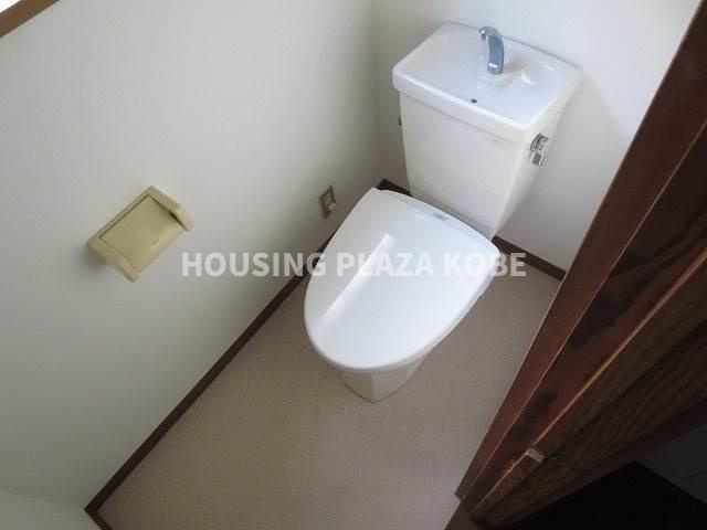 天神町４丁目貸家のトイレ