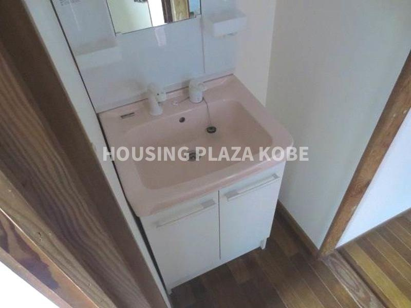 天神町４丁目貸家の洗面所