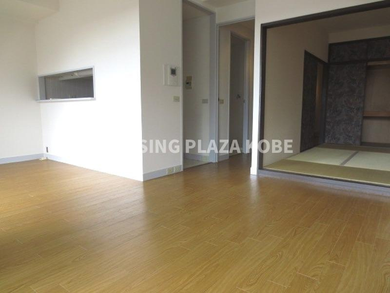 ルナガーデンの居間・リビング