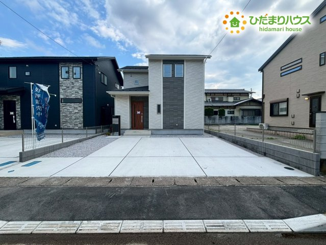 深谷市上柴町西1丁目　新築一戸建て　ブルーミングガーデン　01の駐車場