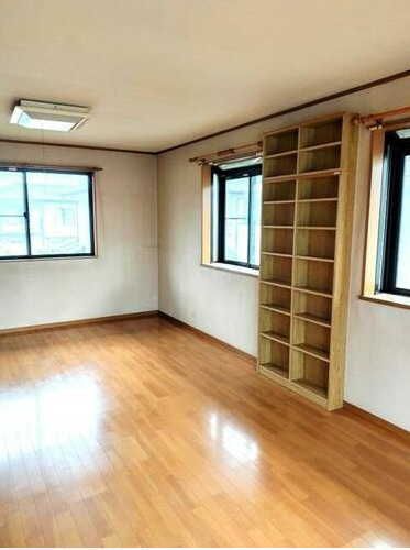 野田市岩名2丁目　中古戸建　昭和62年築の洋室