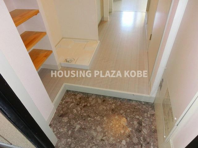 メゾンラフィネの玄関