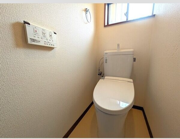 五ケ丘1丁目戸建のトイレ