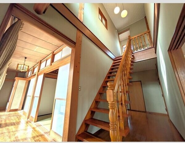 五ケ丘1丁目戸建の内装