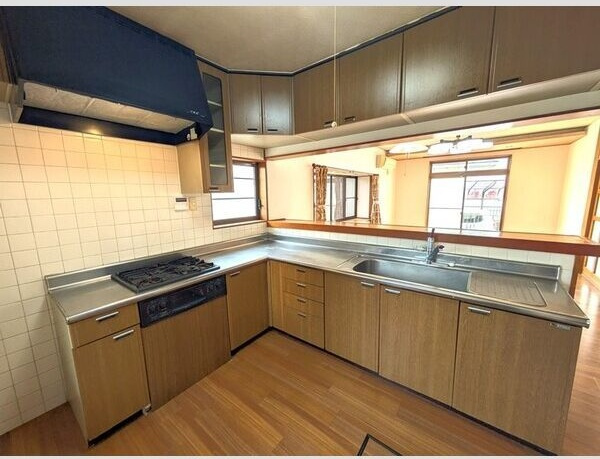 五ケ丘1丁目戸建のキッチン