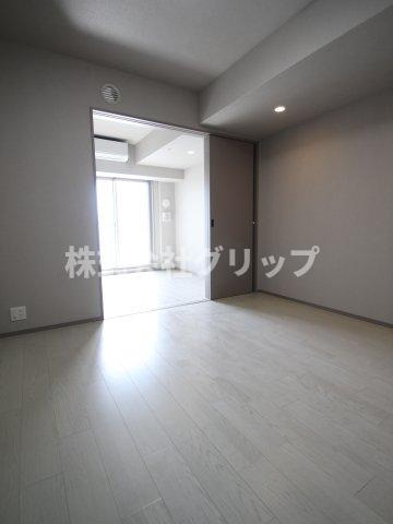 ＷＯＲＶＥ横浜伊勢佐木町の洋室