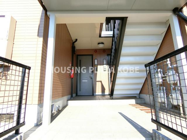 ディアス離宮山手Ｃのエントランス