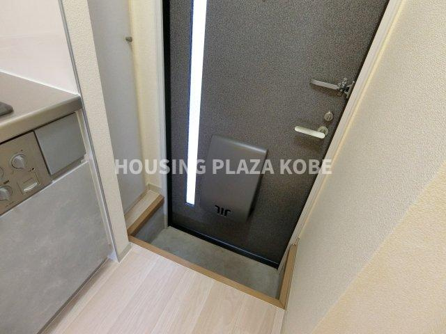 メモリアル月見山（B棟）の玄関