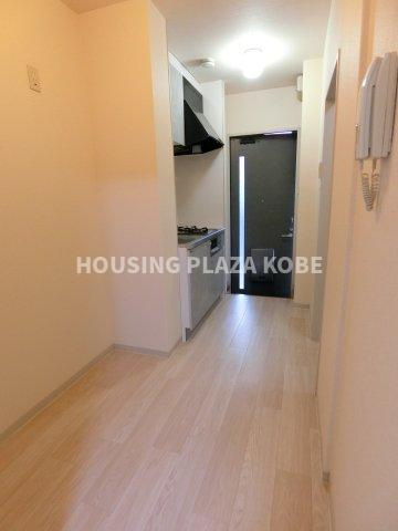 メモリアル月見山（B棟）の居間・リビング