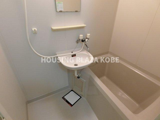 メモリアル月見山（B棟）の浴室