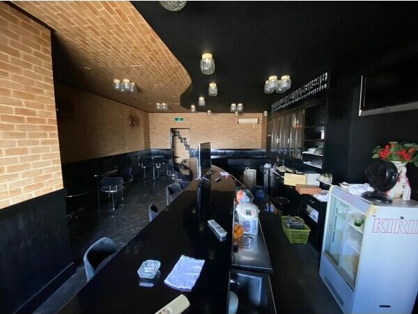 刈谷市東境町坂田様店舗の内装