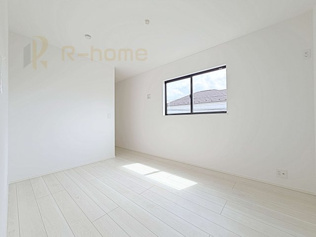 取手市野々井1期　新築戸建て　1号棟の洋室|収納便利なウォークインクローゼット付きの洋室♪
明るく風通しの良いお部屋です♪
