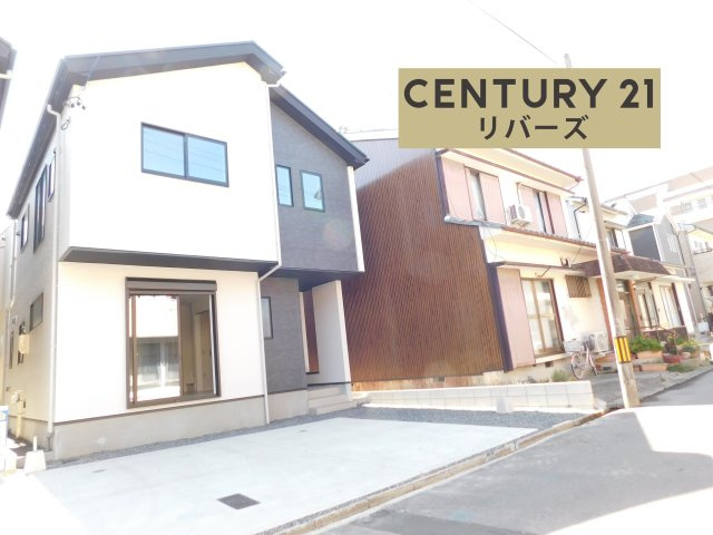 名古屋市瑞穂区白砂町２丁目の新築一戸建の前面道路含む現地写真|☆残り１棟☆　　新価格！！いつでも見学出来ます♪（お問合せ当日、平日、水曜、夜間でもＯＫ）　長期優良住宅！　ＺＥＨ水準住宅！　駐車並列２台ＯＫ！　４ＬＤＫ変更可！　スーパーやコンビニなど周辺環境充実♪