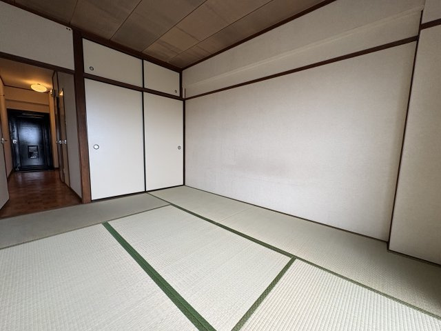 【和室】 | 岸田マンション | ゆったりとくつろげる和室です