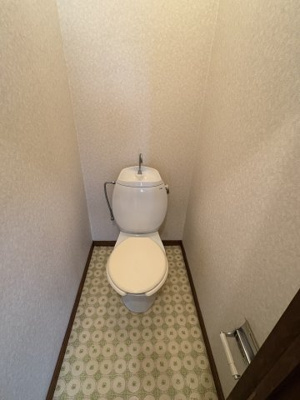 【トイレ】 | 岸田マンション | コンパクトで使いやすいトイレです