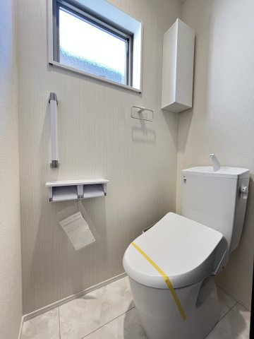 高浜市湯山町８丁目　全1棟のトイレ|１階トイレ
