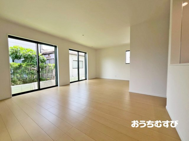 春日井市高森台7丁目（全2棟）の居間・リビング