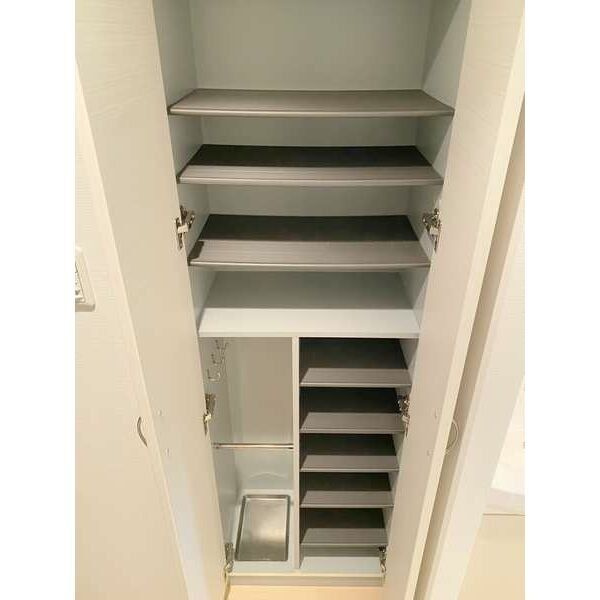 プレサンス桜通り葵　名古屋市賃貸　仲介手数料無料の収納