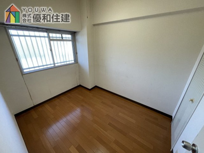 【洋室】 | メゾンドール明石山ノ手 B棟