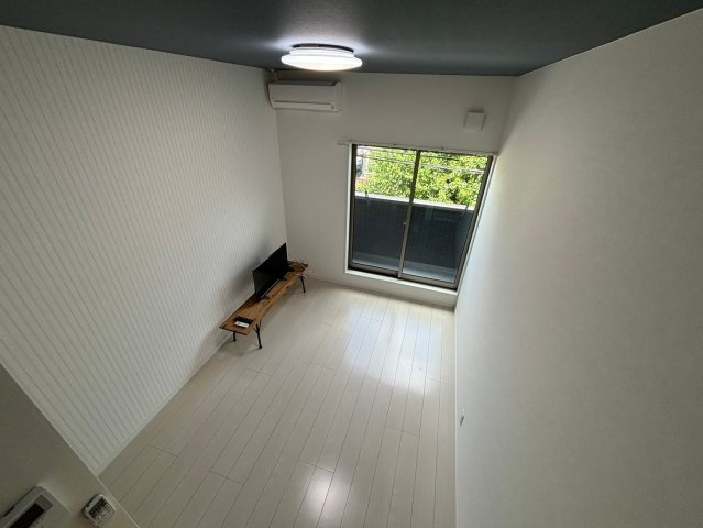 デ・クメール諫早駅前の居間・リビング|※別の号室の内装写真です。