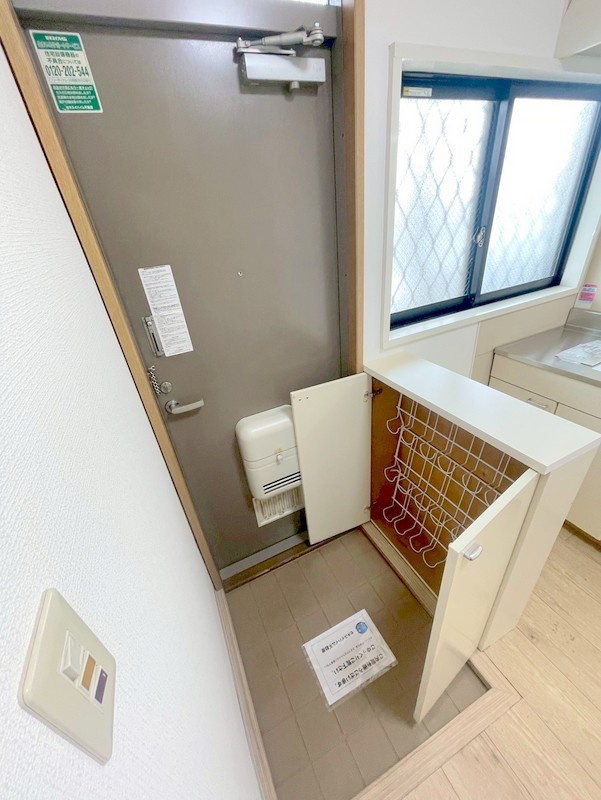レトア用賀の玄関|※別部屋参考写真