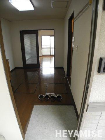 ハミング梁川の玄関