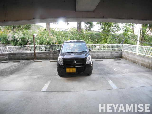 ハミング梁川の駐車場