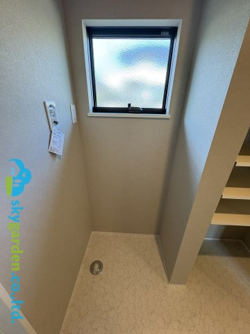藤沢市片瀬山１丁目　全2棟２号棟のランドリースペース