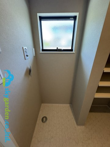 藤沢市片瀬山１丁目　全2棟２号棟のランドリースペース
