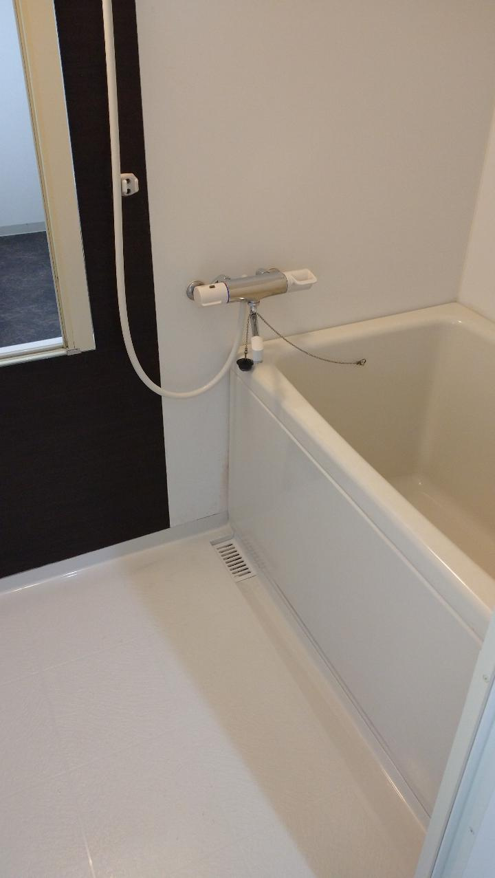 千歳ハイムの浴室