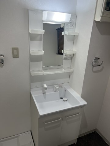 千歳ハイムの独立洗面台