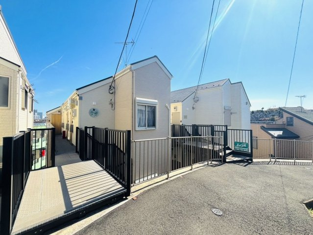 ティーアヒルズ横浜の外観