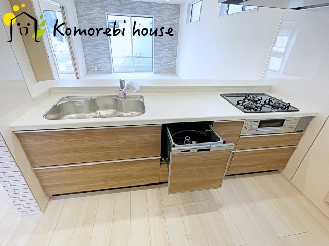 北本市中丸7丁目　新築一戸建て　ブルーミングガーデン　11のキッチン|26.7.30　撮影済み