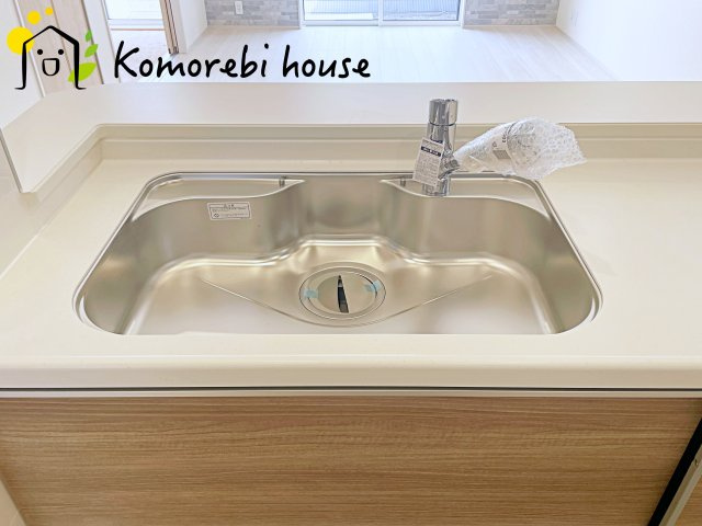 北本市中丸7丁目　新築一戸建て　ブルーミングガーデン　11のキッチン|26.7.30　撮影済み